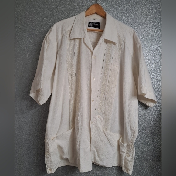 Guayaberas Finas Villanueva Men's Off White Button Down Shirt - Picture 1 of 9